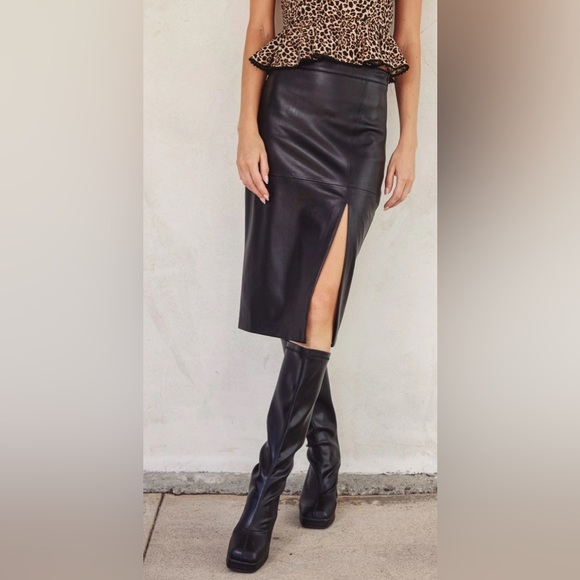 Dress Forum Black Pencil Midi Skirt with Slit - Picture 3 of 8
